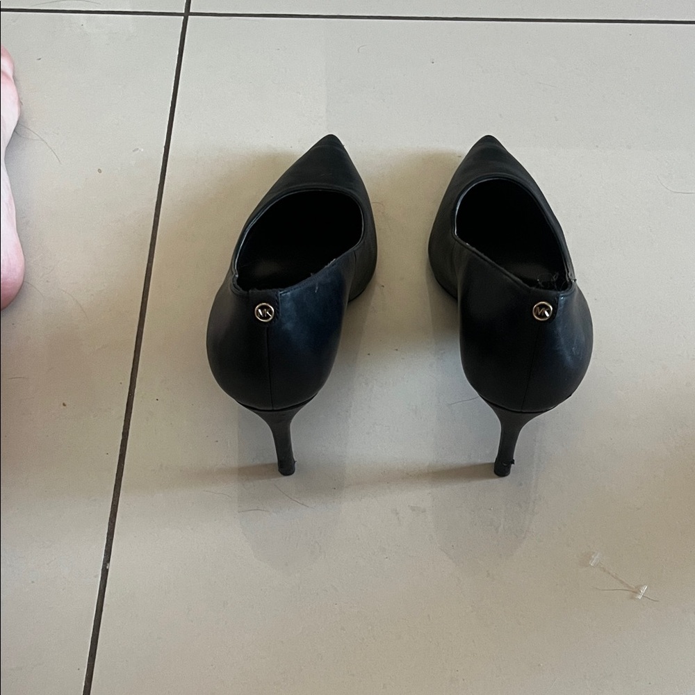 MICHAEL Michael Kors Black Pointed Heels